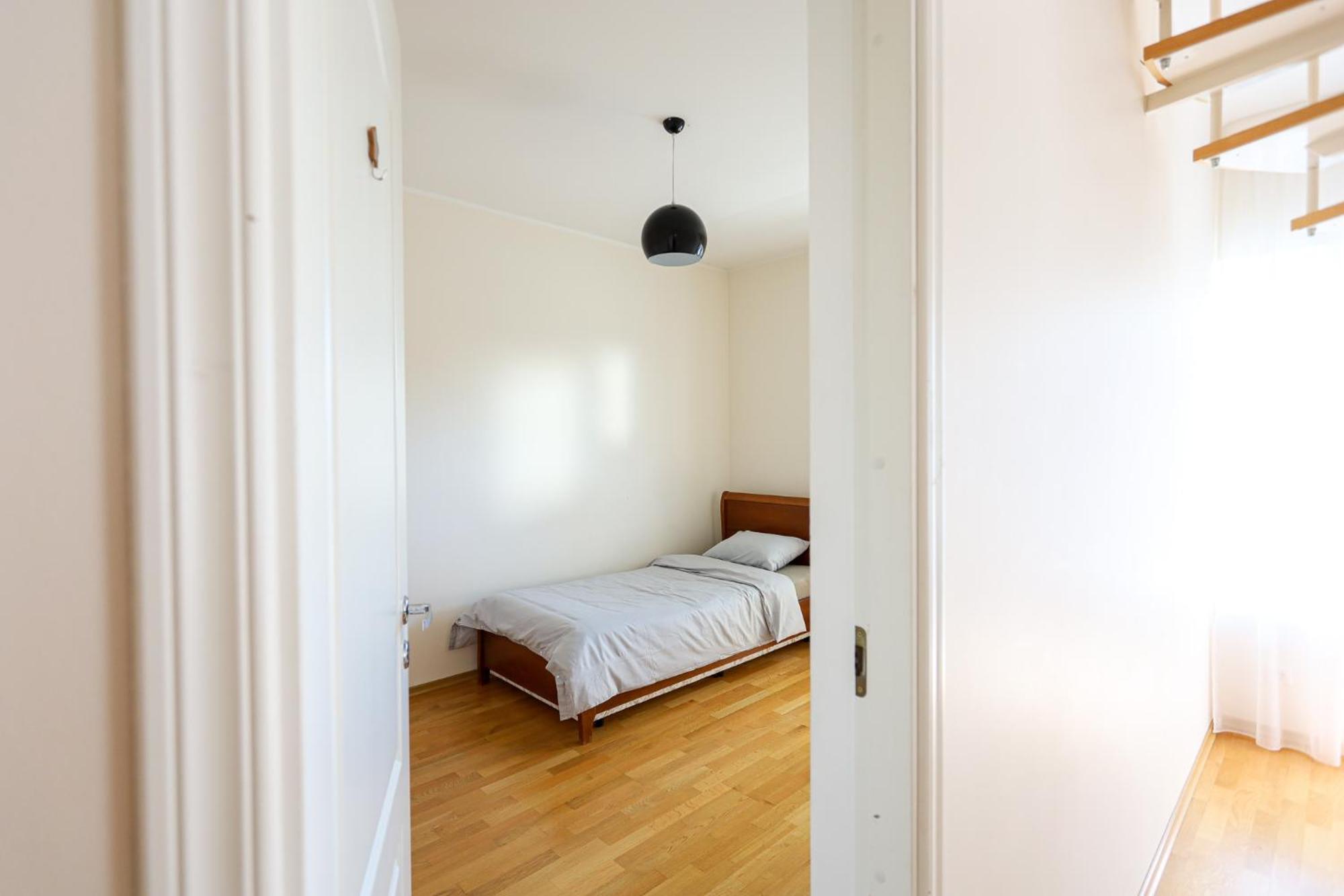 Romi Apartment